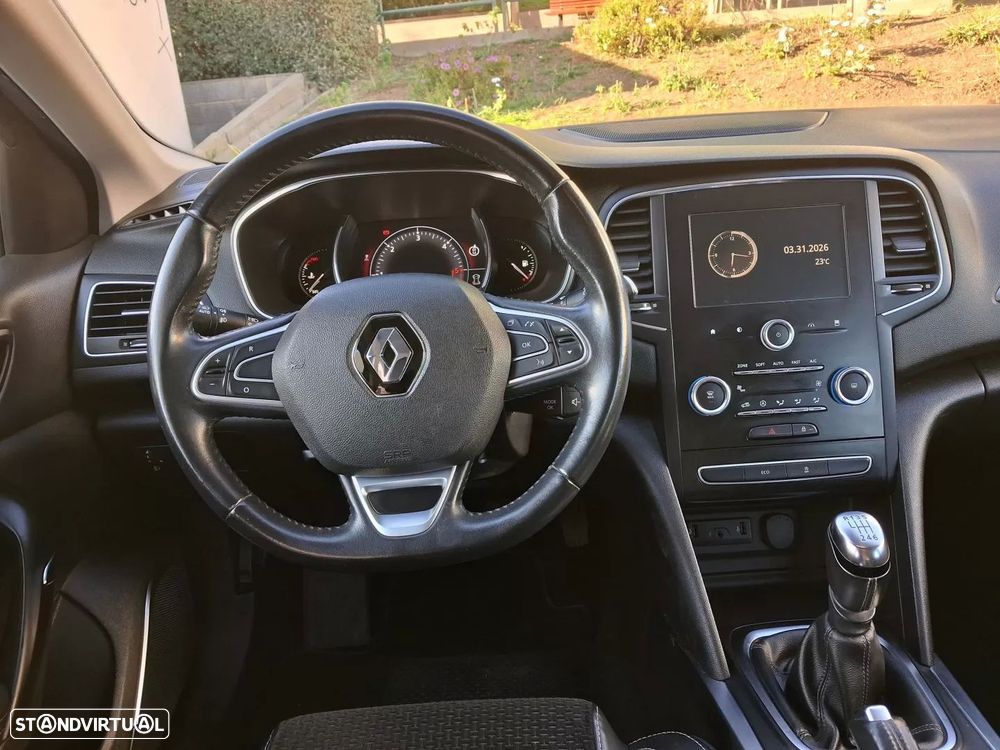 Renault Mégane Sport Tourer 1.5 dCi Dynamique S SS — fotografia 11
