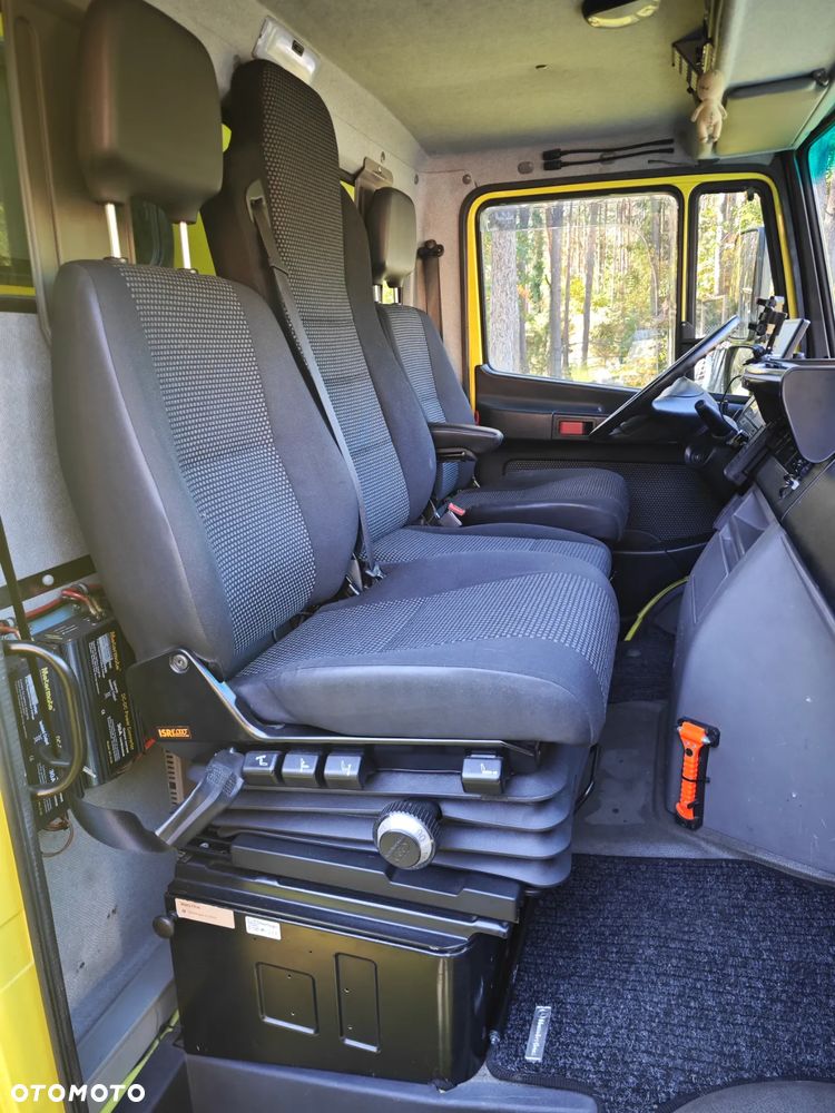 Mercedes-Benz Vario 818D - 21