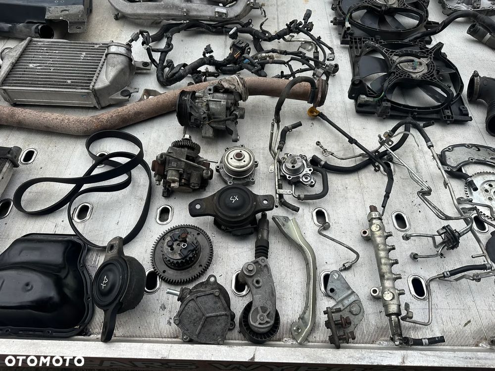 Subaru Forester Części Chłodnice Intercooler Wydech Tłumnik Fotele Deska Poduszki Airbag Kanapa Kierownica - 16