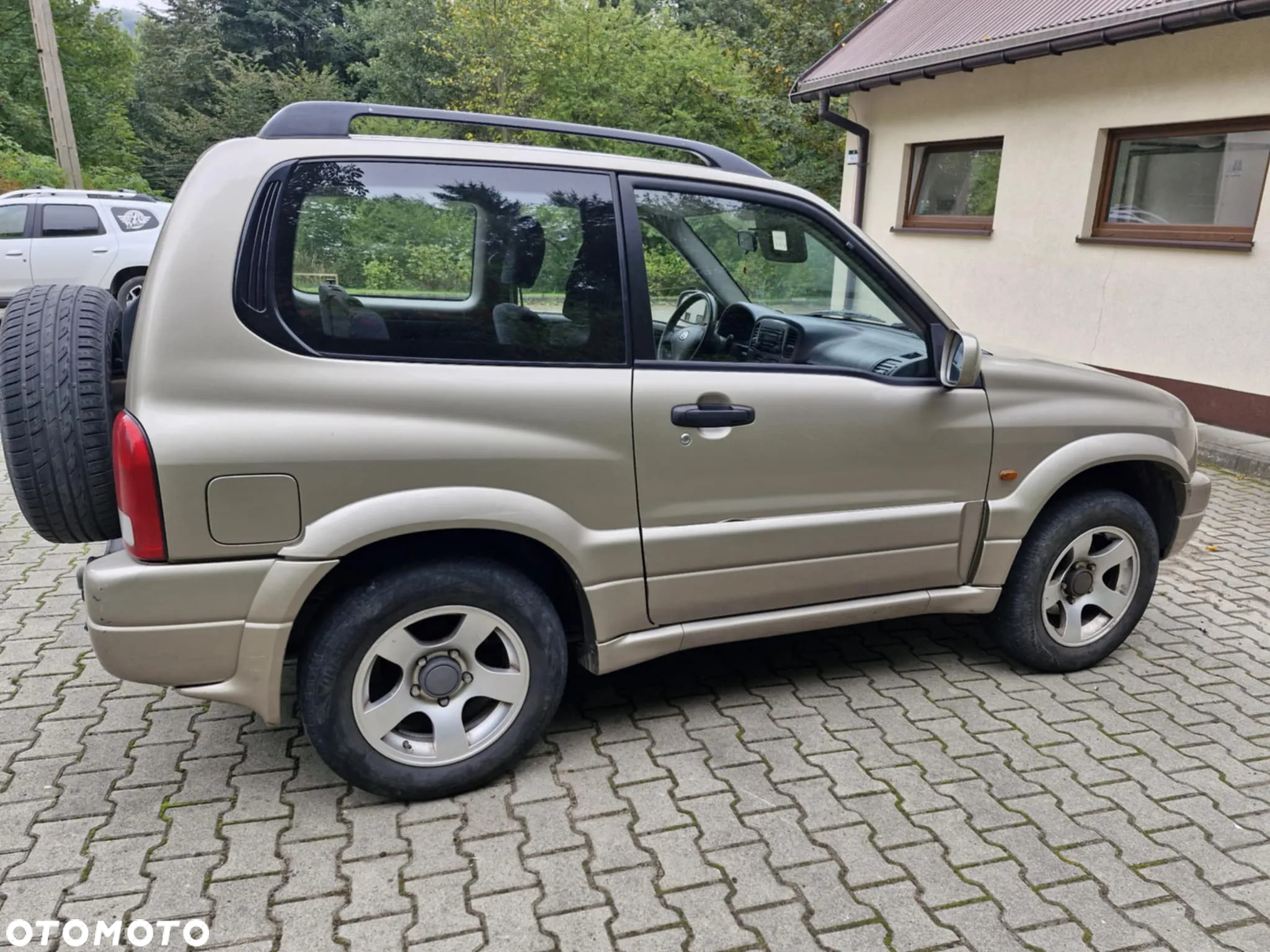 Suzuki Grand Vitara 1.6 - 2