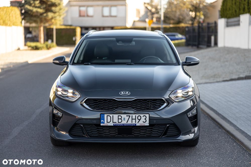Kia Ceed 1.6 CRDi Platinum Edition - 2
