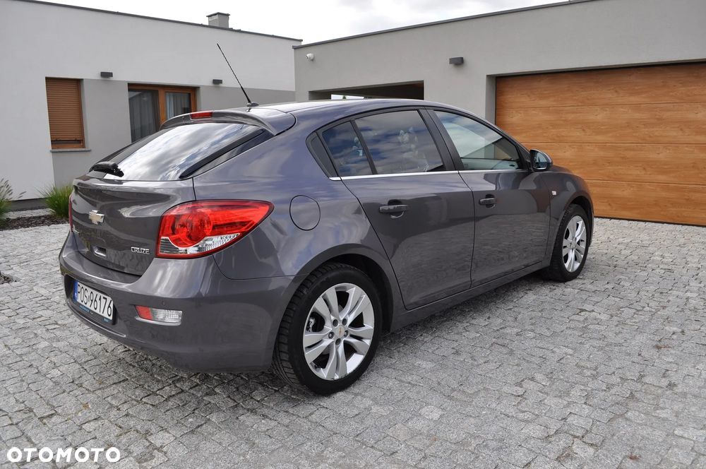 Chevrolet Cruze - 4