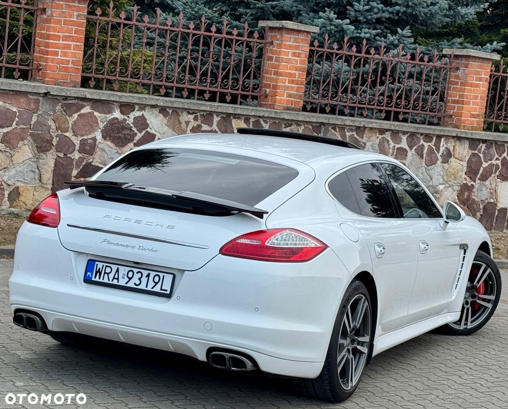 Porsche Panamera - 10