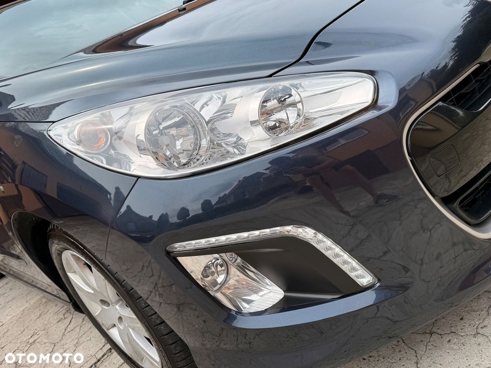 Peugeot 308 1.6 HDi Premium - 12
