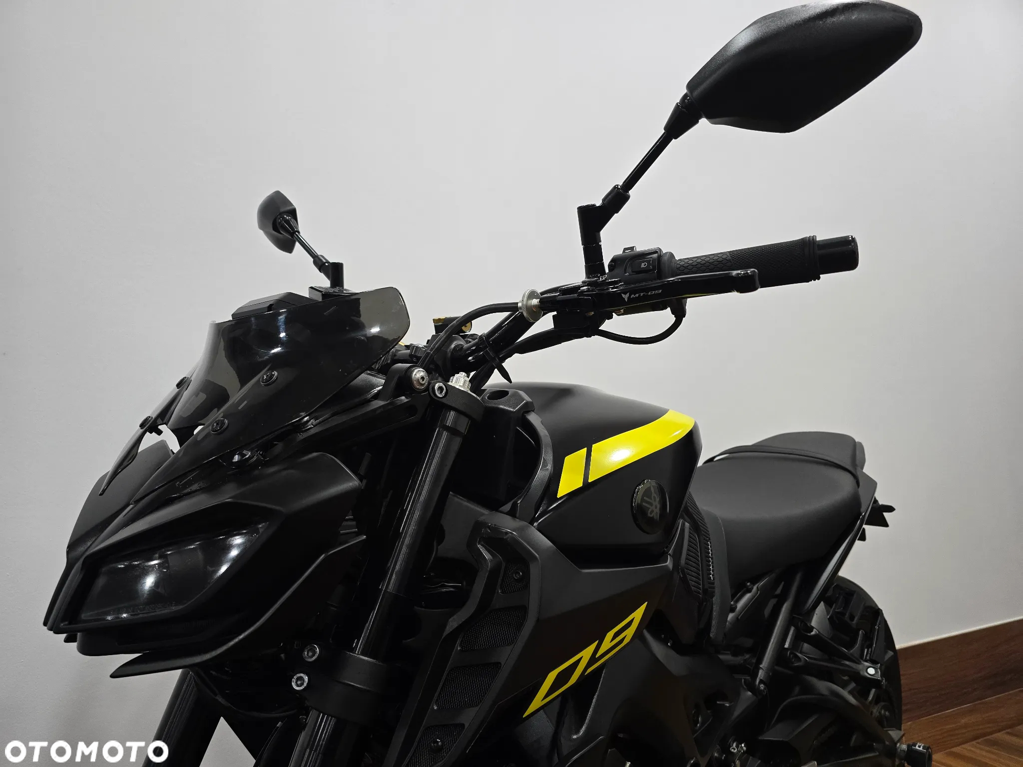 Yamaha MT - 19