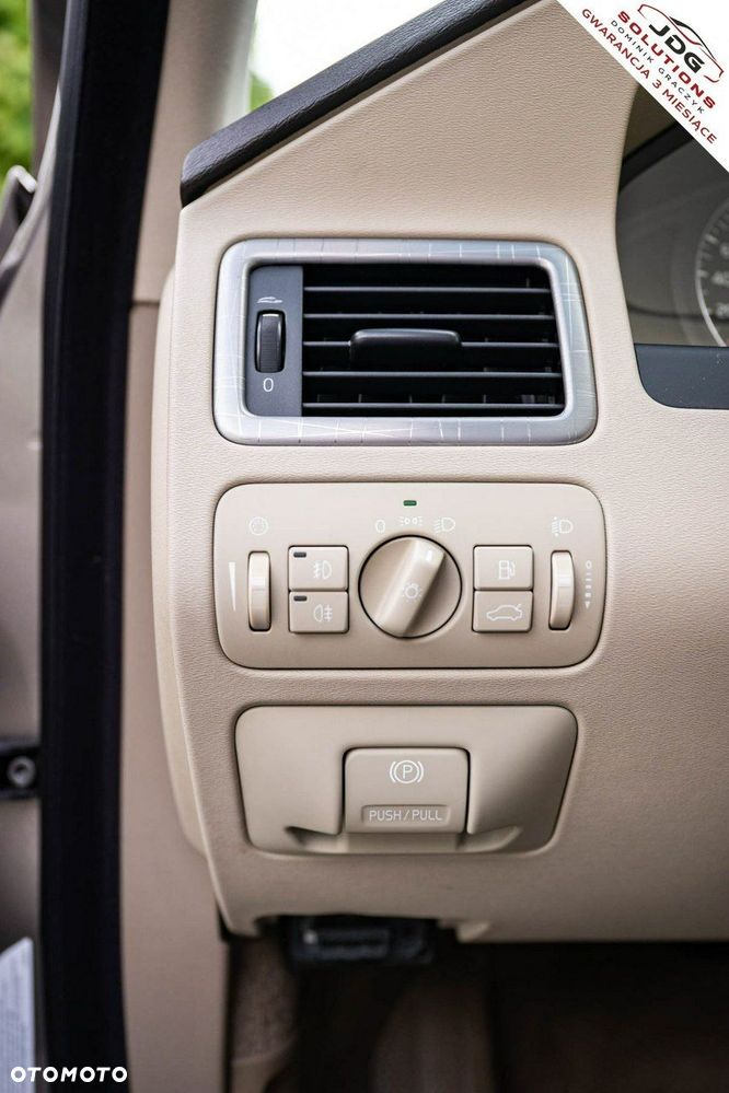 Volvo XC 70 - 19