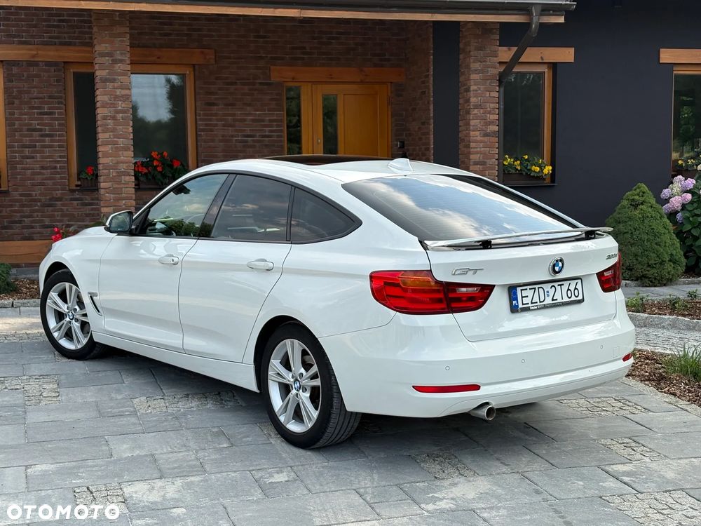 BMW 3GT 320d Sport-Aut Luxury Line - 10