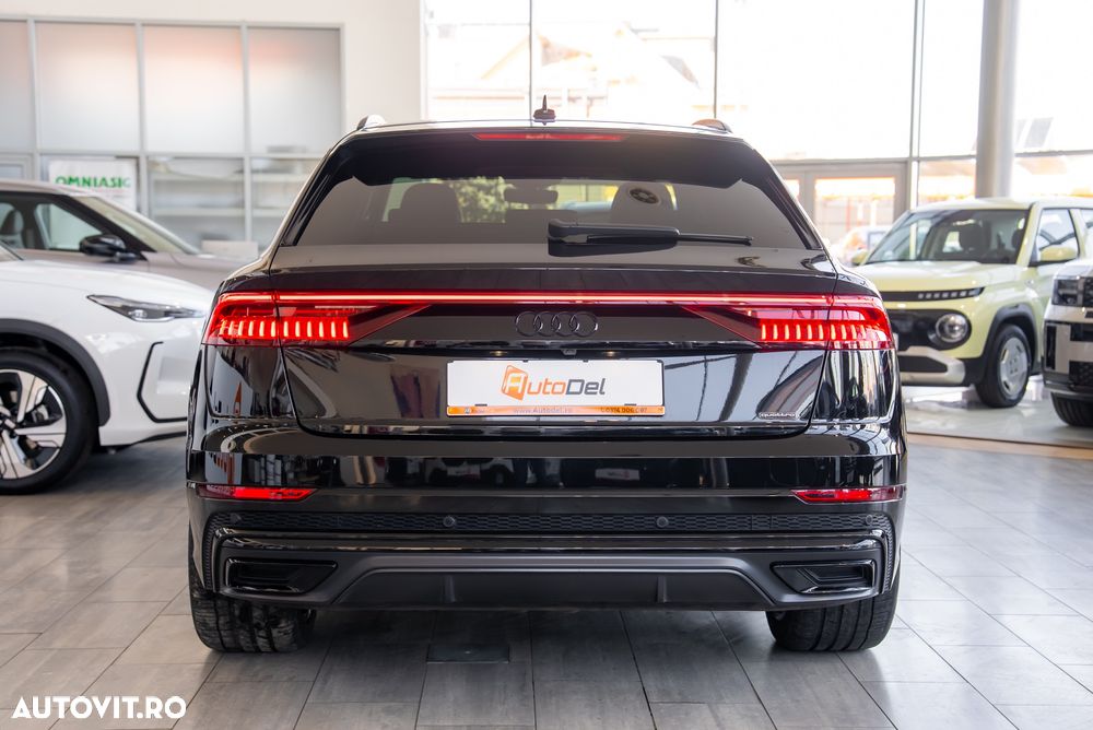 Audi Q8 55 TFSIe quattro tiptronic - 10