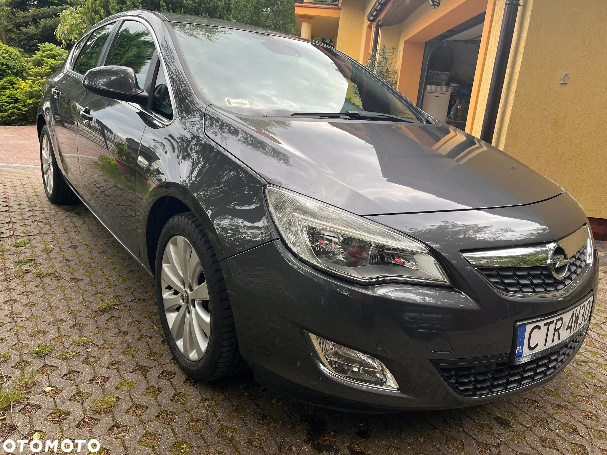 Opel Astra IV 1.6 Cosmo - 12