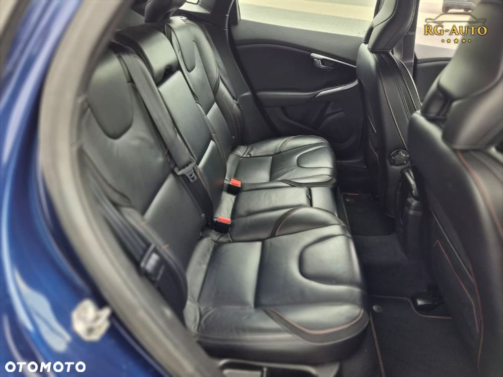 Volvo V40 - 34