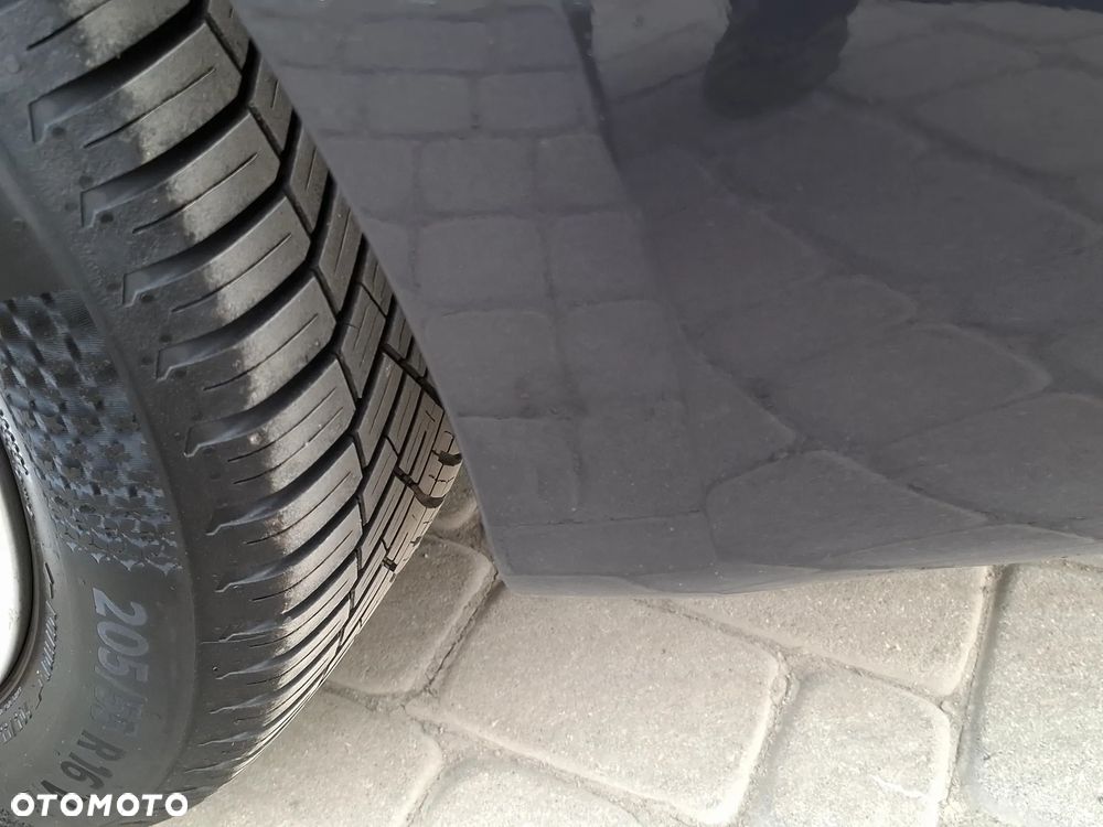 Kia Ceed 1.6 GDI ISG Platinum Edition - 16