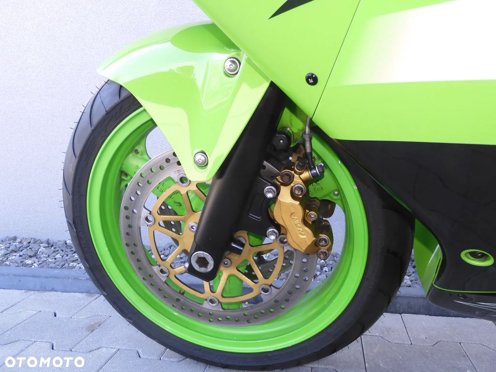 Kawasaki Ninja - 25