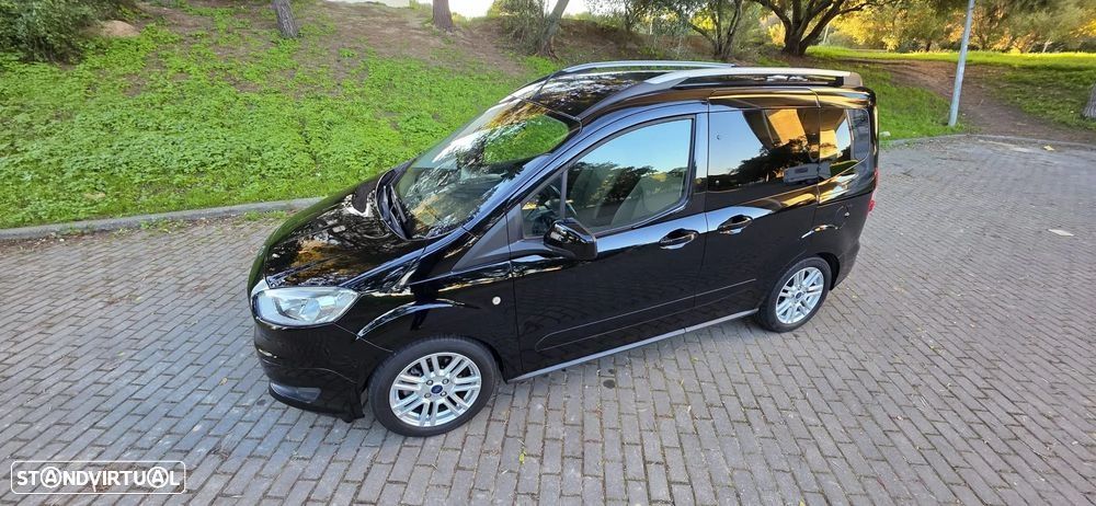 Ford Tourneo Courier 1.5 TDCi Titanium - 11