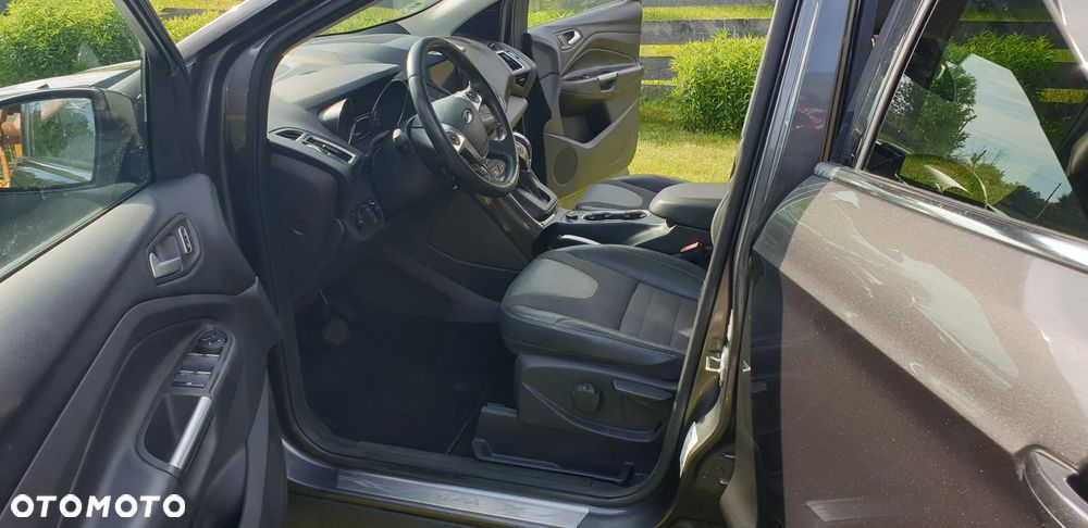 Ford Kuga 2.0 TDCi 4x4 Titanium - 9