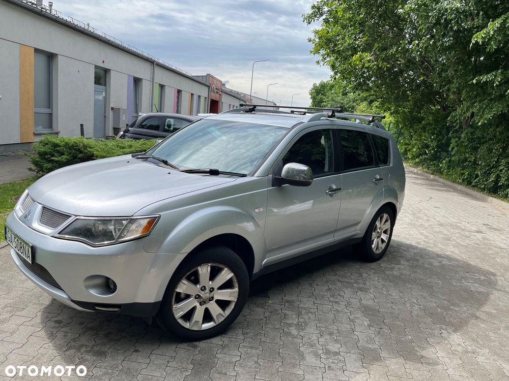 Mitsubishi Outlander 2.2 DI-D 4WD Intense - 1