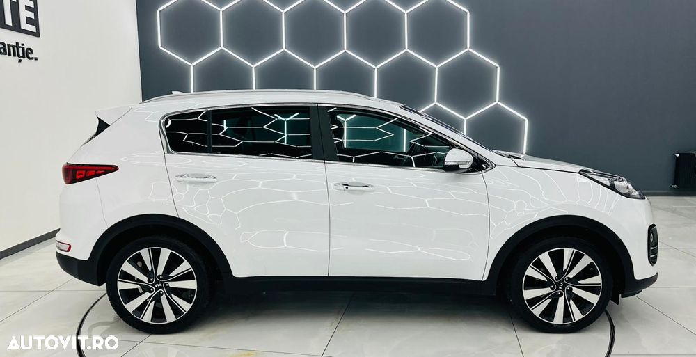 Kia Sportage 1.7 CRDI 2WD ISG Dream-Team Edition - 36