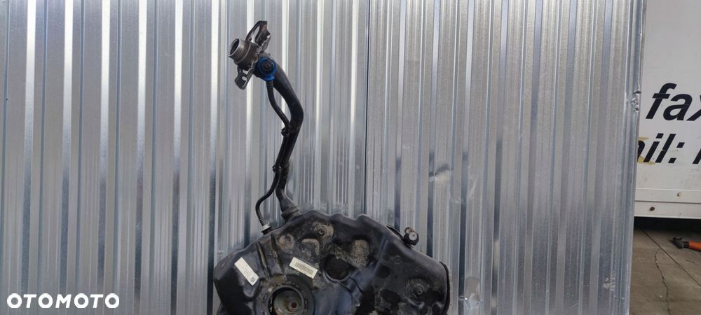 BAK ZBIORNIK PALIWA AUDI A4 B9 A5 8W 8W0201021CG - 3