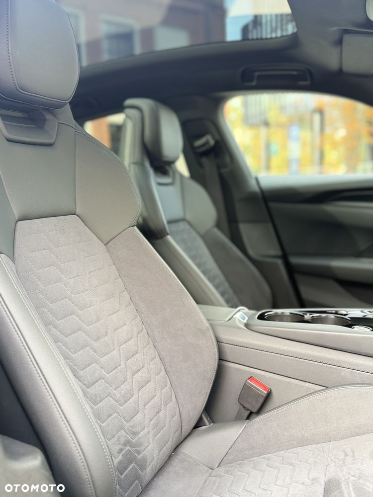 Audi e-tron S Quattro - 8