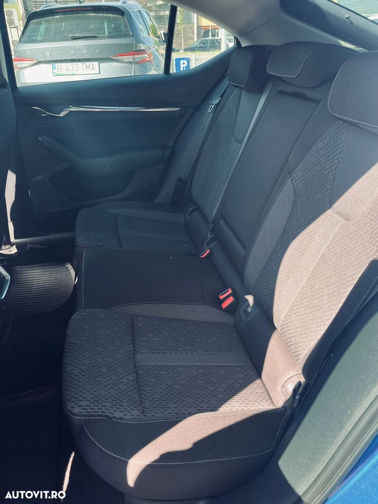 Skoda Octavia 1.5 TSI DSG MHEV Style - 10