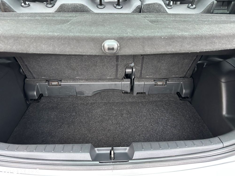 Toyota Yaris 1.33 Sol - 9