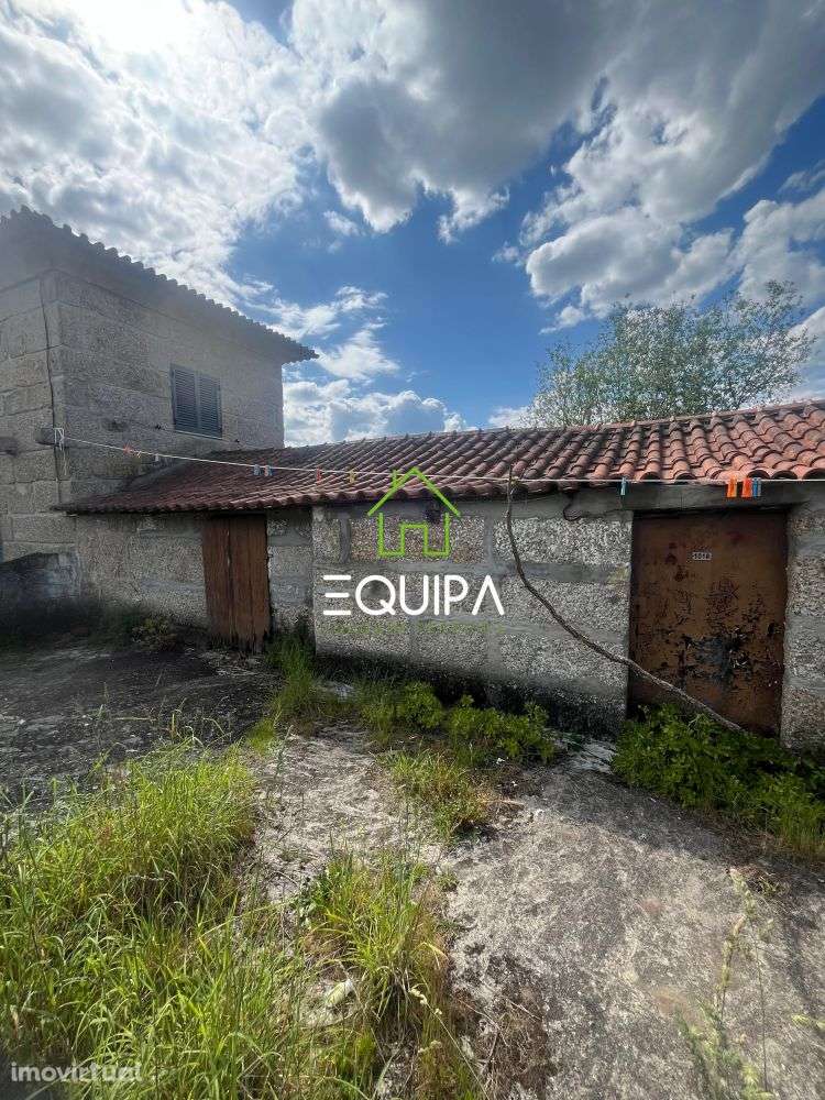 MORADIA PARA RESTAURO TOTAL EM POLVOREIRA - GUIIMARÃES - Grande imagem: 5/14