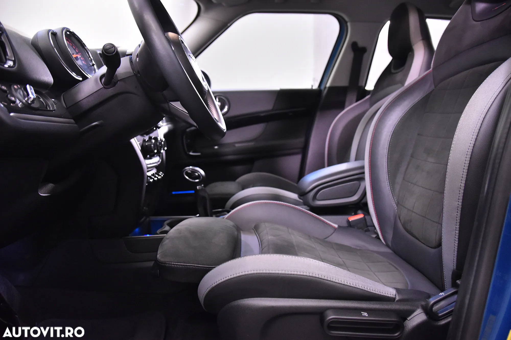 Mini Countryman Cooper S E ALL4 AT - 23
