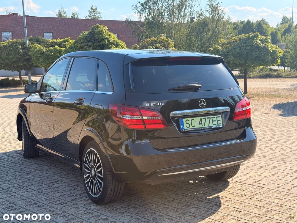 Mercedes-Benz Klasa B (Electric Drive) 250 e - 5