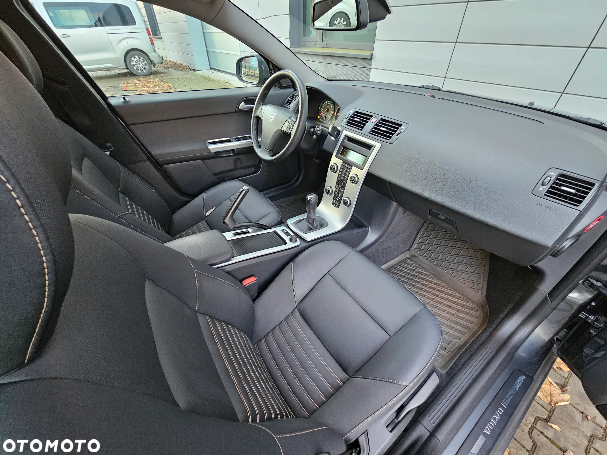 Volvo V50 1.6D DPF DRIVe Start/Stop Kinetic - 23