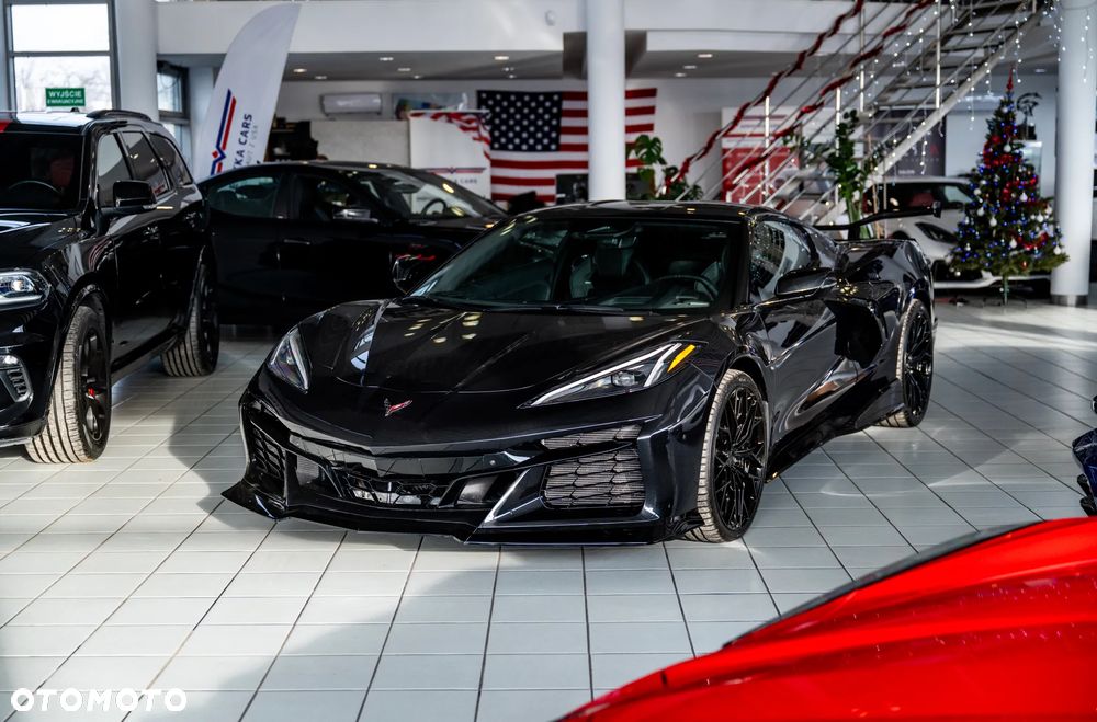 Chevrolet Corvette - 8