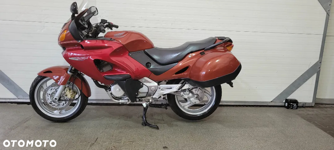 Honda NTV - 12