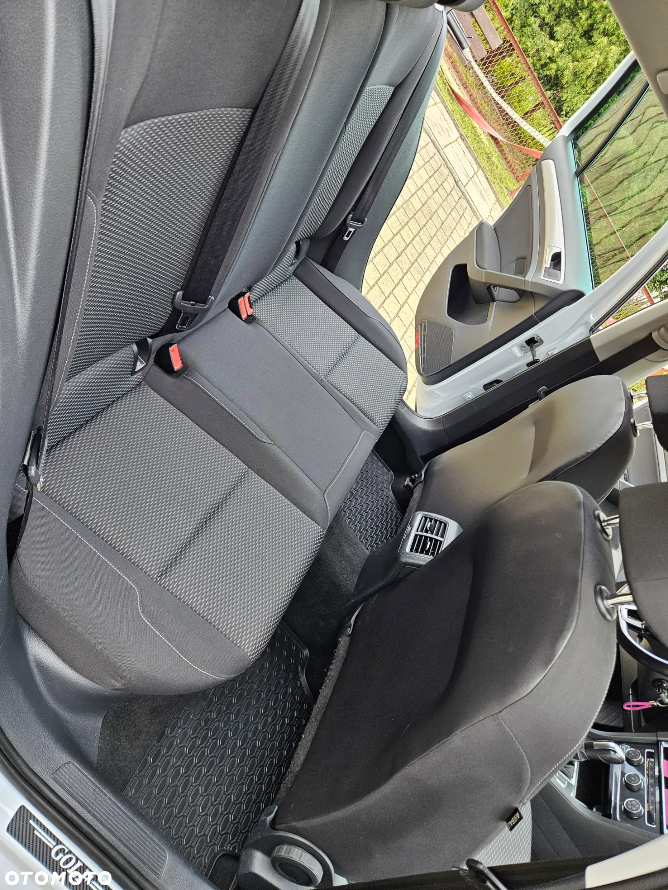 Volkswagen Golf VII 1.6 TDI BMT Comfortline DSG - 29
