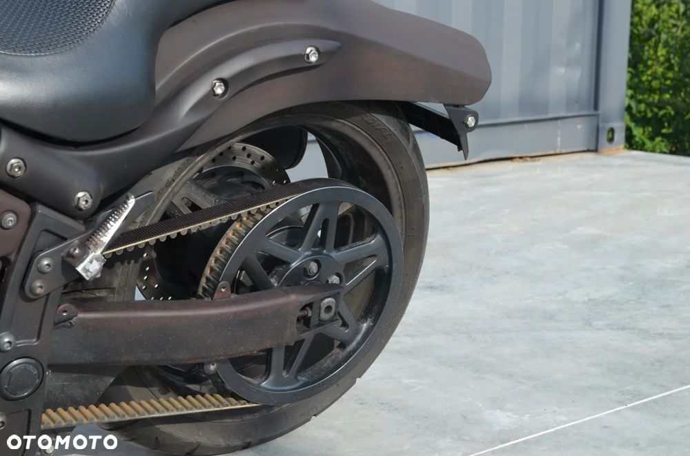 Yamaha Road Star - 13