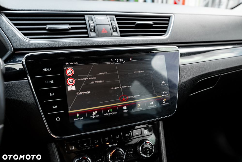 Skoda Superb 2.0 TDI 4x4 DSG L&K - 37