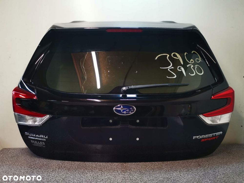 SUBARU FORESTER V 18- SZYBA TYLNA KLAPY BAGAZNIKA USA - 1