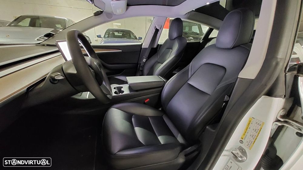 Tesla Model 3 Standard Range Plus RWD - 4