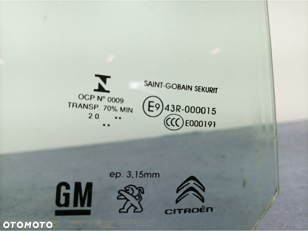 TOYOTA PROACE CITY 19- SZYBA DRZWI PRZÓD PRZEDNIA PRAWA 20R - 2