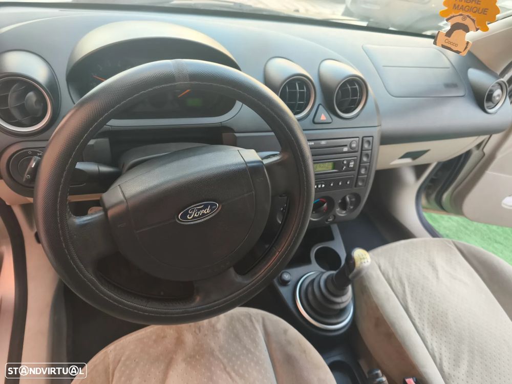 Ford Fiesta 1.4 Ghia - 6