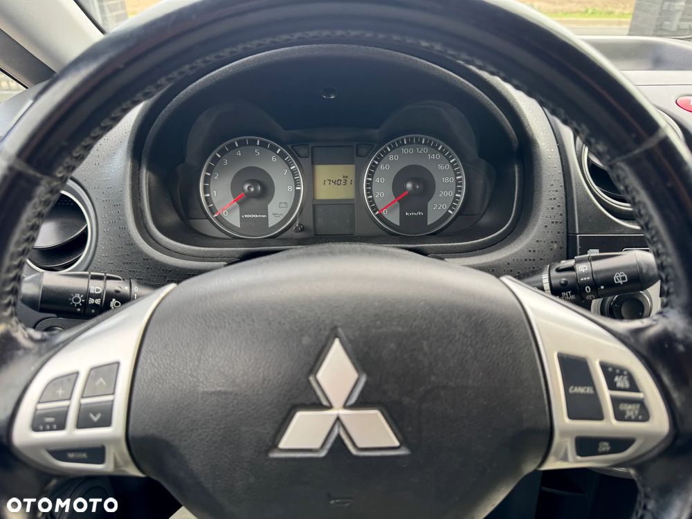 Mitsubishi Colt 1.3 Invite - 20