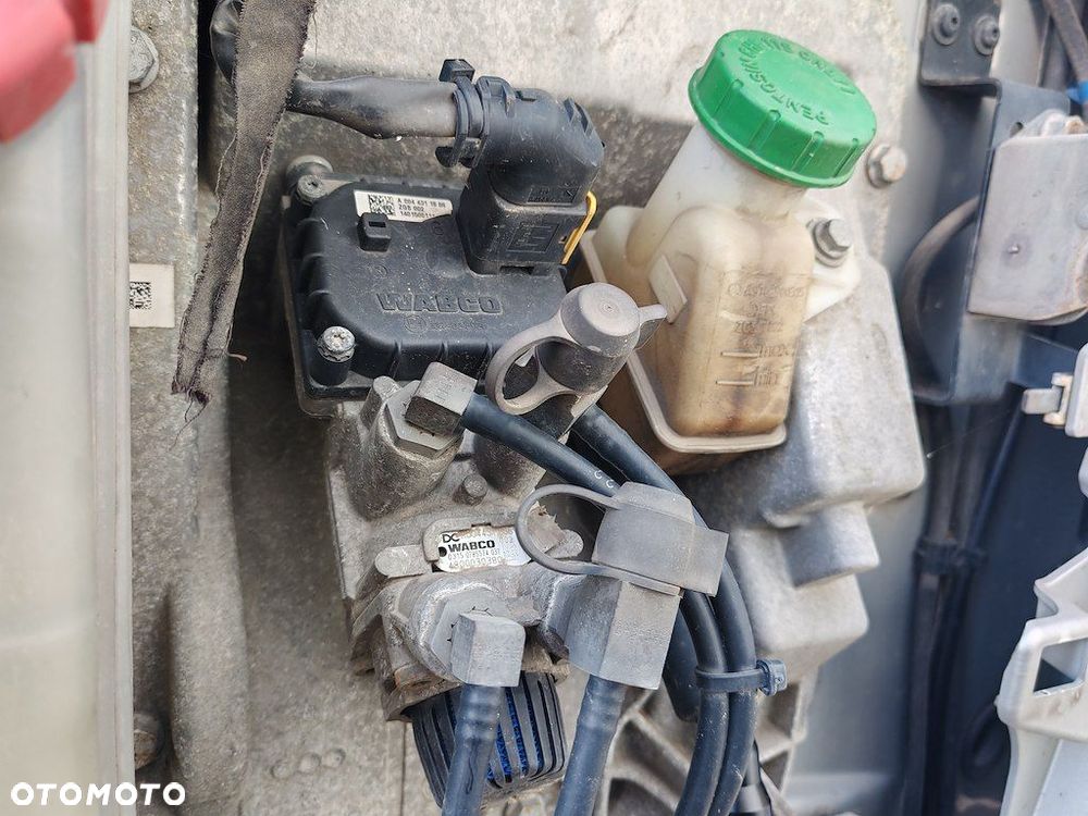 ZAWÓR HAMULCA GŁÓWNY MERCEDES ATEGO EURO 6 A0044311806 4800030380 - 2