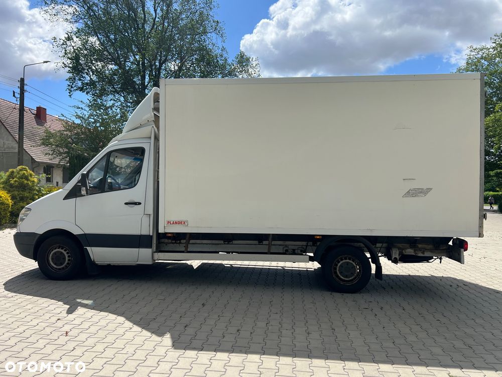 Mercedes-Benz Sprinter - 8