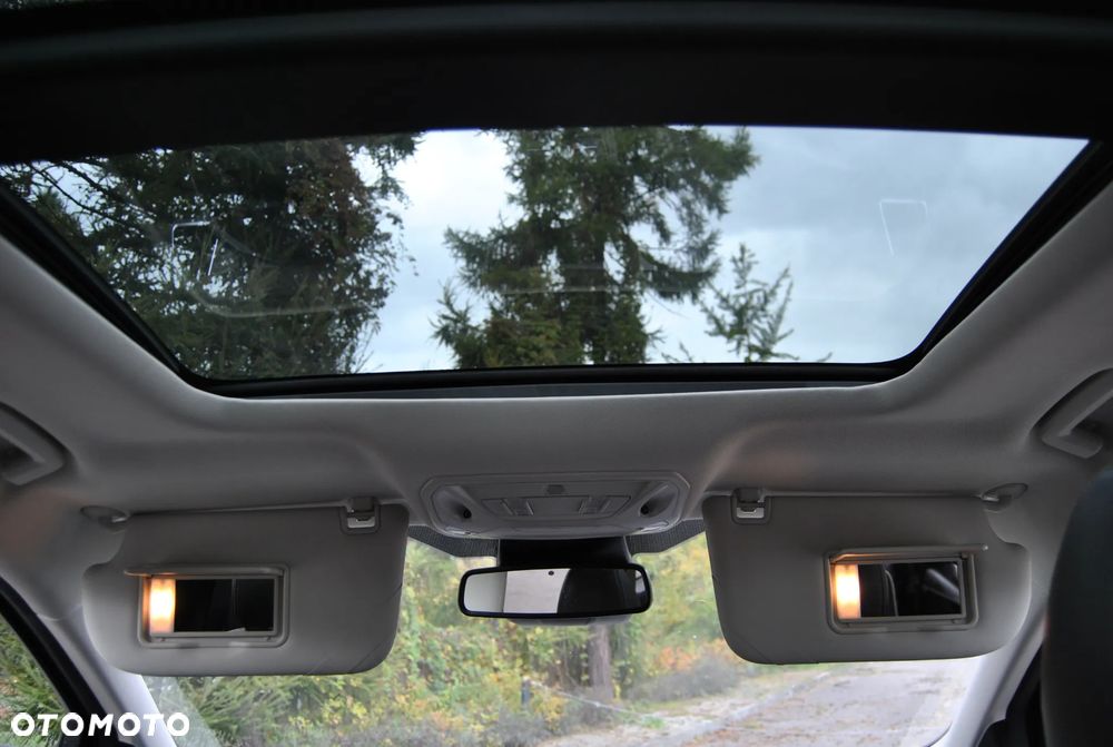 Ford Kuga - 22