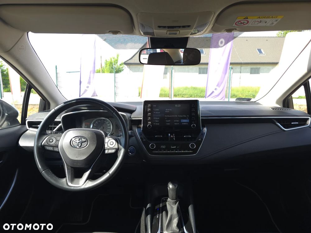 Toyota Corolla 1.8 Hybrid Comfort - 30