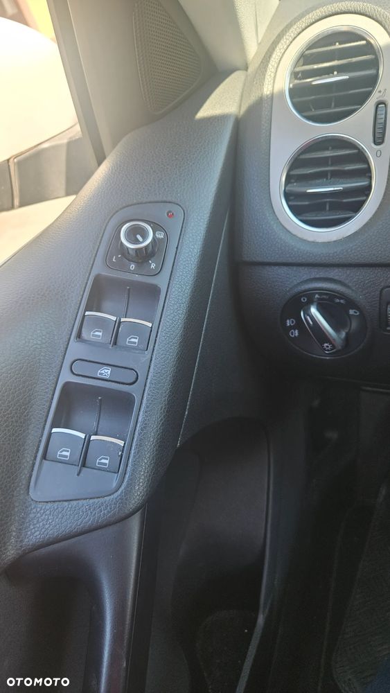 Volkswagen Tiguan 2.0 TDI DPF 4Motion DSG Sport & Style - 12