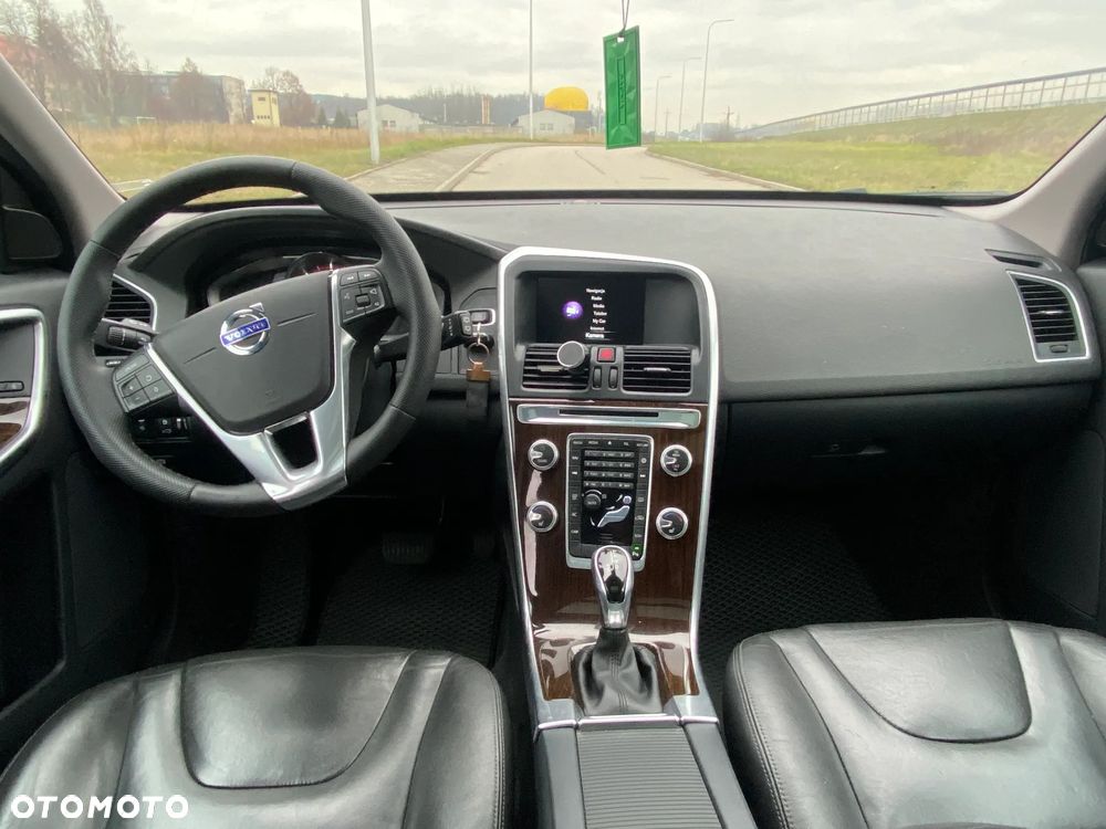 Volvo XC 60 D3 Geartronic Summum - 17