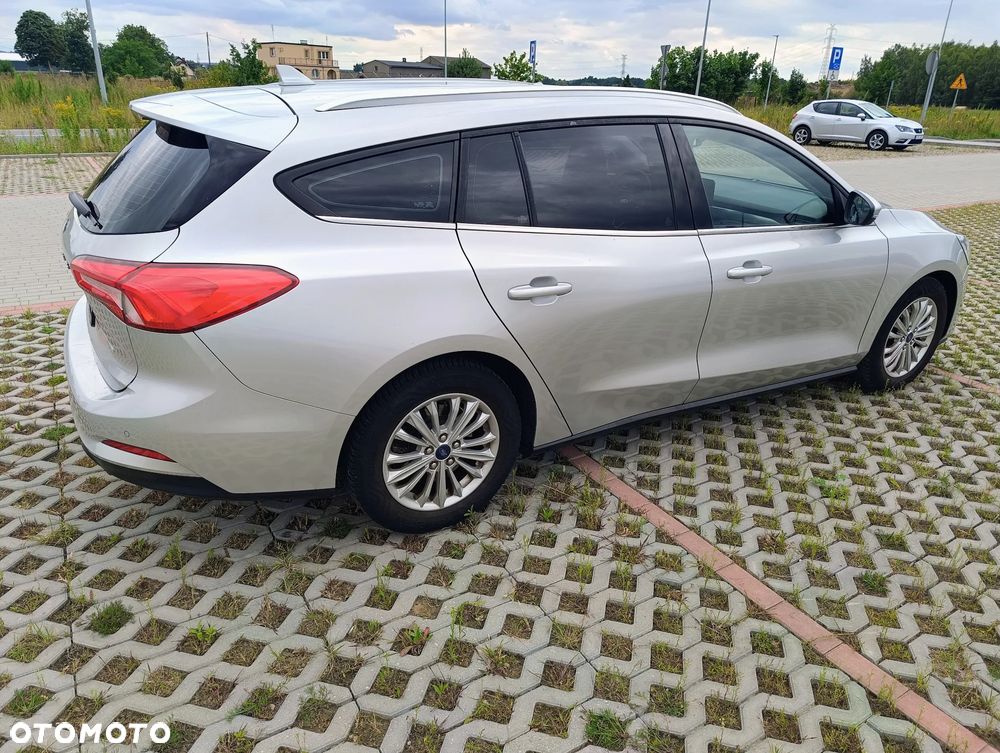 Ford Focus - 8