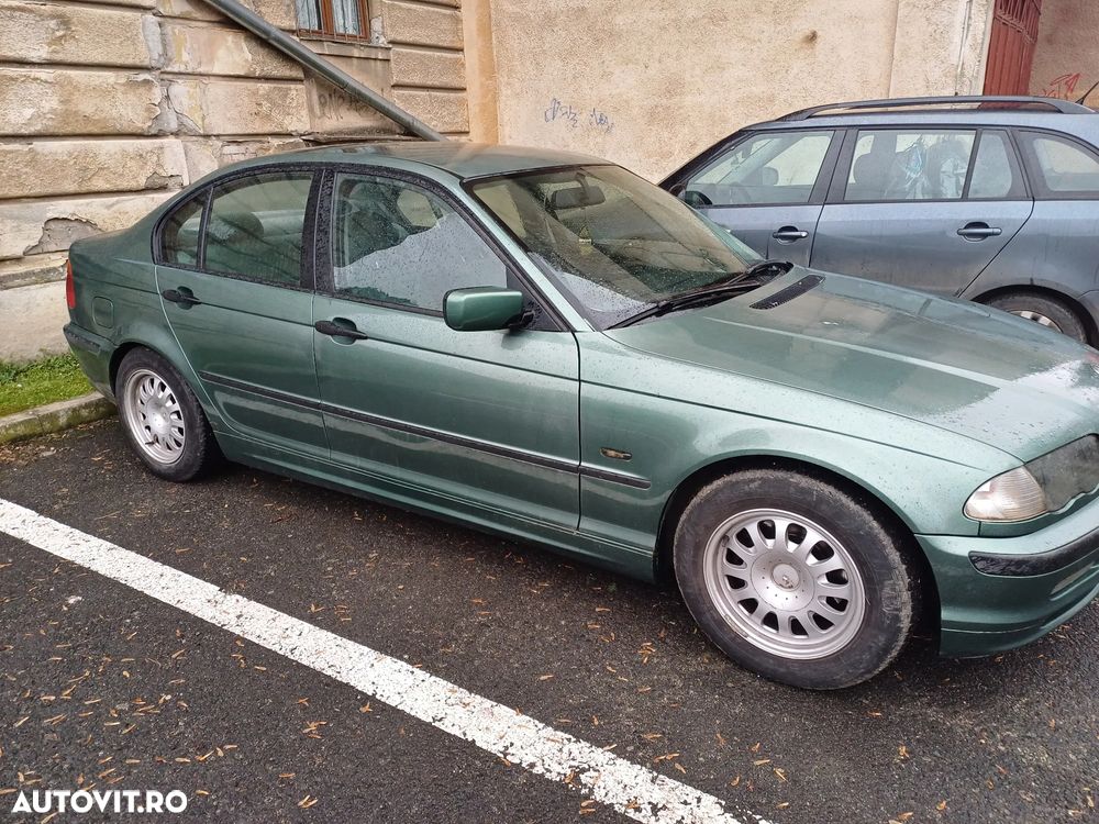 BMW Seria 3 318i - 3