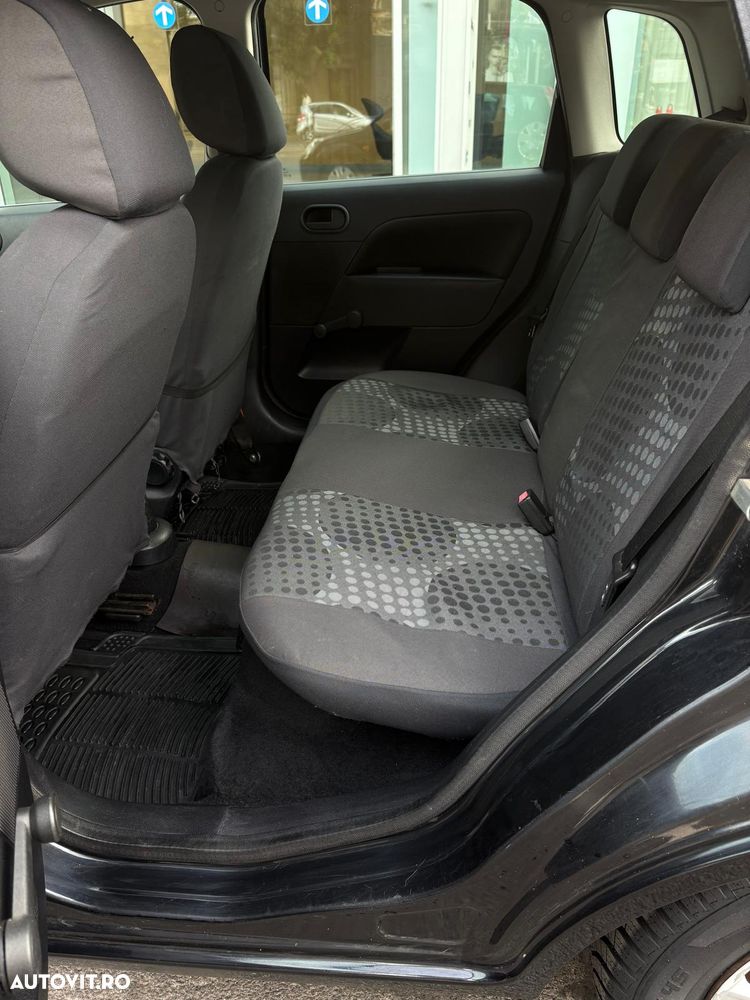 Ford Fiesta 1.3i Ambiente - 7
