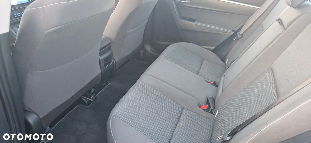 Toyota Corolla 1.6 Comfort - 8