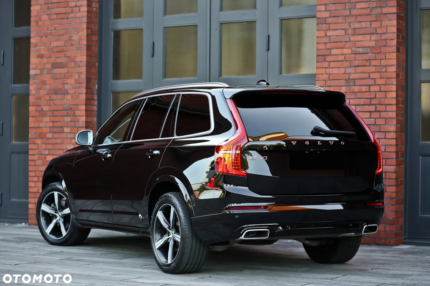 Volvo XC 90 D5 AWD Geartronic RDesign - 13