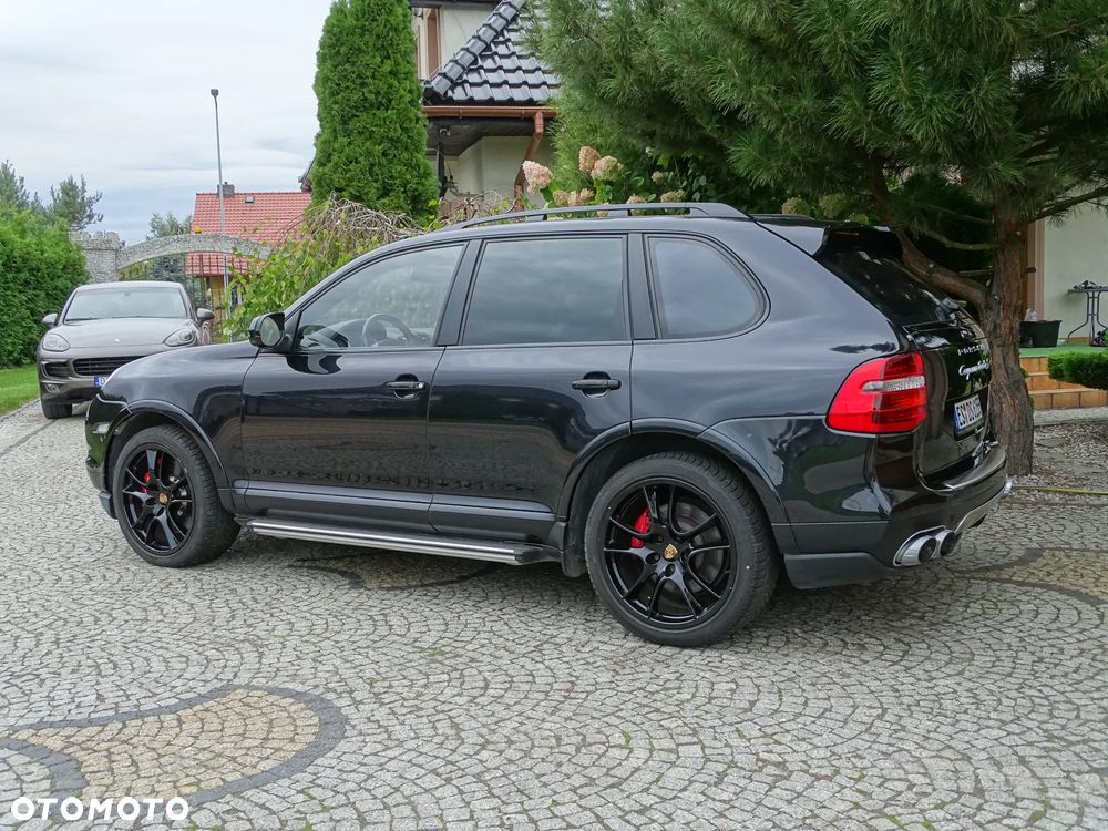 Porsche Cayenne Turbo S - 39